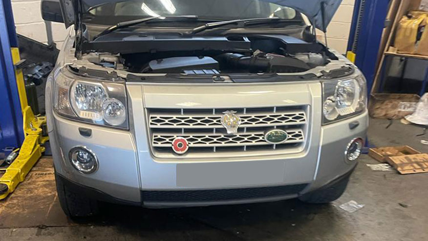 Land Rover Freelander 2 with Powerful Engines Under the Hood