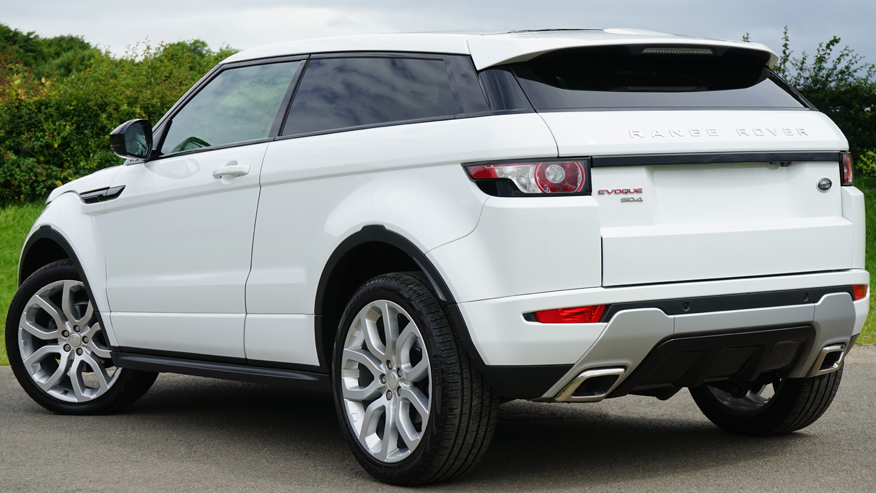 The Top Features of the Range Rover Evoque