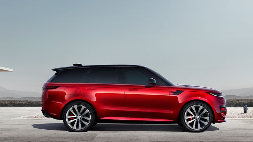 How Land Rover and Range Rover Are Adapting to The Electric Vehicle Market
