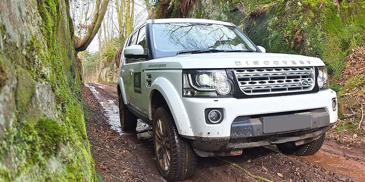Top 10 Off-Roading Tips for Land Rover Discovery 3 Owners